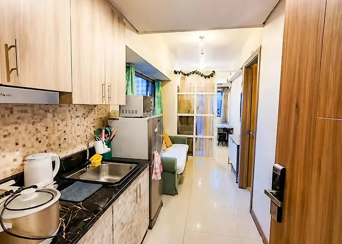 Smdc Coast Residences Levi & Moon *